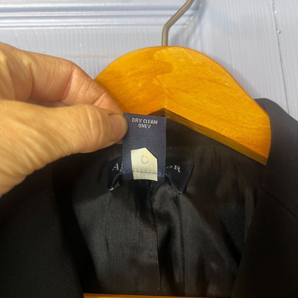 Ann Taylor Petites Black Basic Single Breasted 3 … - image 7